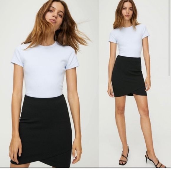 Aritzia Talula Skirt - Picture 1 of 4